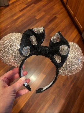 Rose gold Minnie Ears Headband